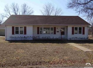 501 12th St, Valley Falls, KS 66088
