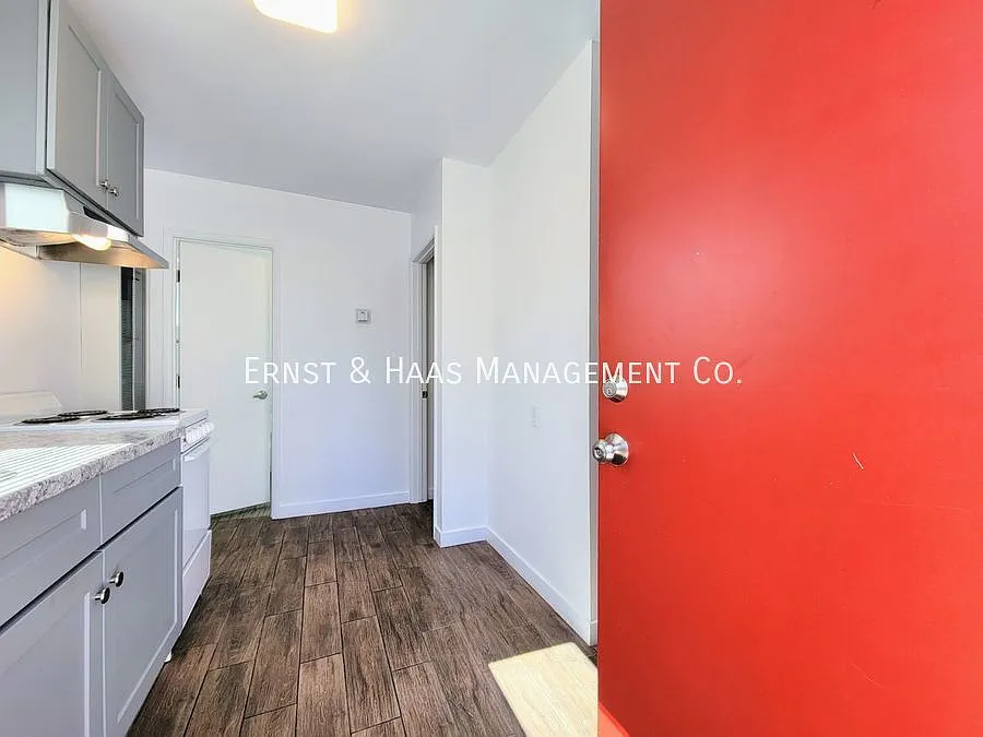 Cozy Rear Cottage in Bixby Knolls, Long Beach! — Photo 2
