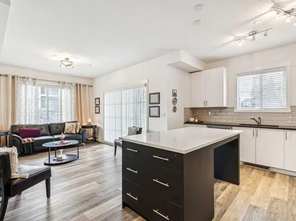298 W Sage Meadows Park NW #3116, Calgary, AB T3P 1P5