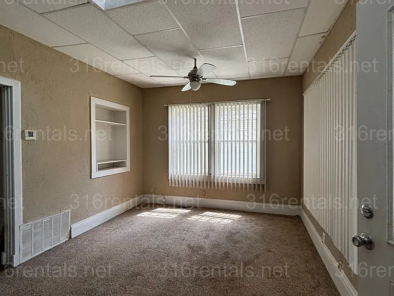 1014 W 2nd Ave — Photo 2
