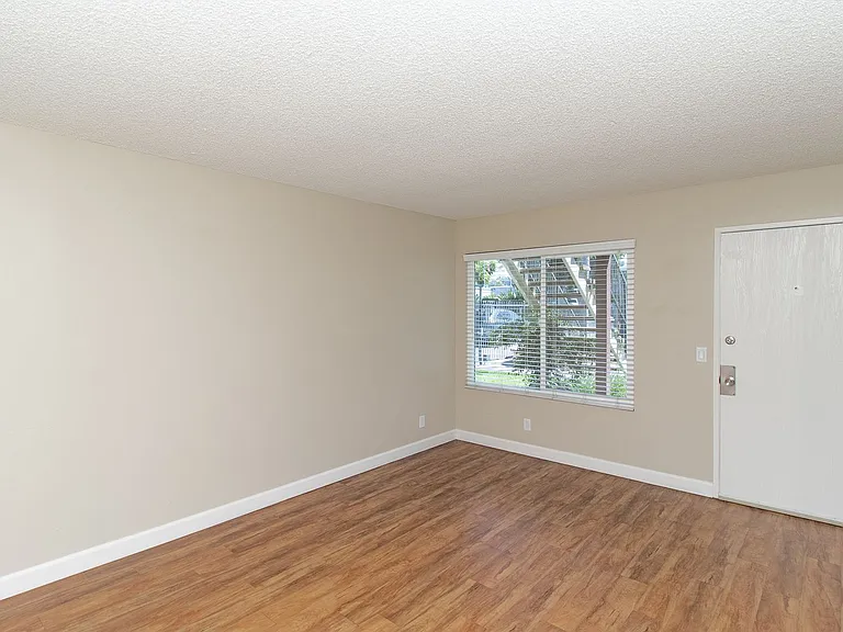 Villas de Laura Apts — Photo 9