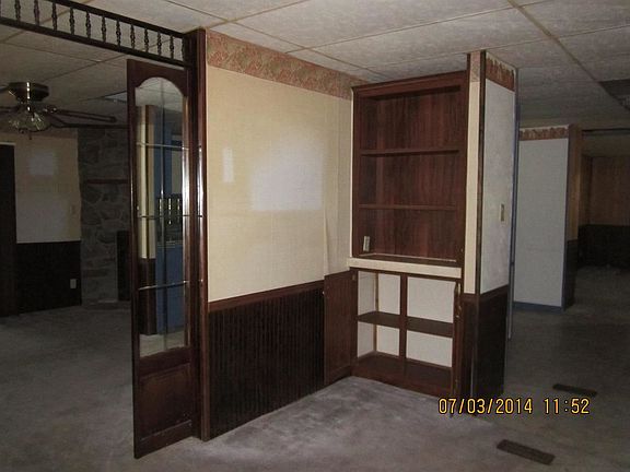 5th image of 101 Lincoln St