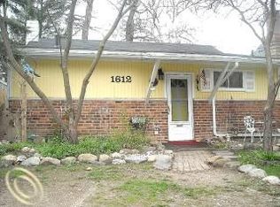 1612 Clark Lake Rd, Brighton, MI 48114