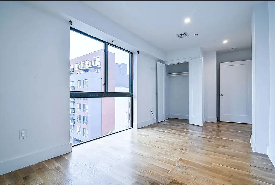 2nd image of 2920 Brighton 4 St #3Z