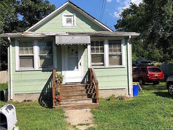 2nd image of 21 Cypress St