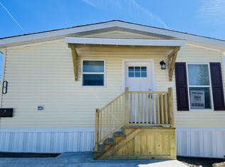 9 Poolside Dr #Po09, Rochester, NY 14625