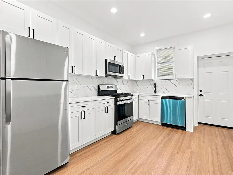 2125 N Natrona St — Photo 1