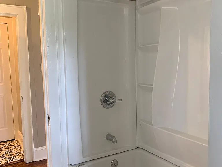 506 N Monroe Ave — Photo 1