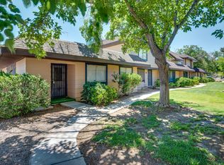 6211 Meadow Brook Ln, Las Vegas, NV 89103