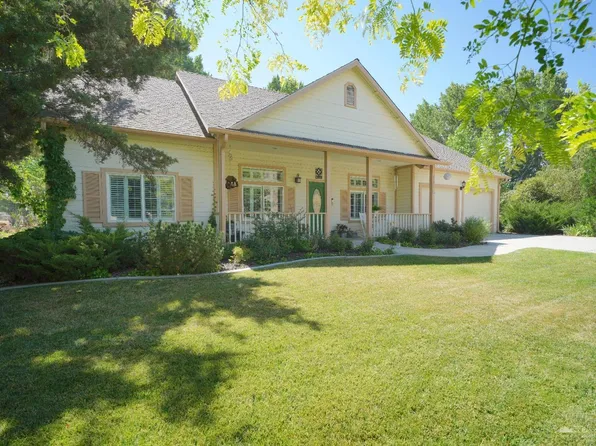 22936 Larkspur Ct, Tehachapi, CA 93561