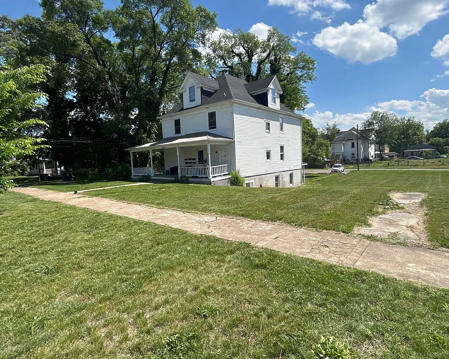 Patterson,SW,1422 — Photo 4