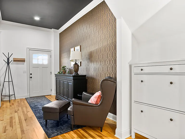 1331 E Dayton St #1 — Photo 16