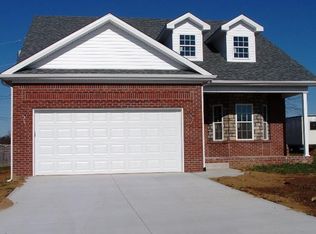 100 Red Robin St, Wilmore, KY 40390