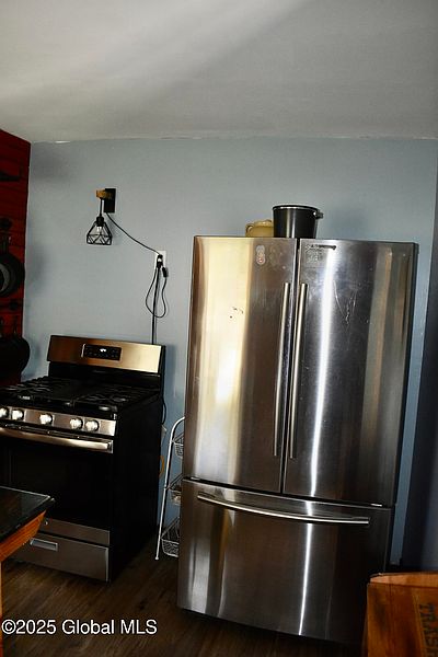 5th image of 15 West Road