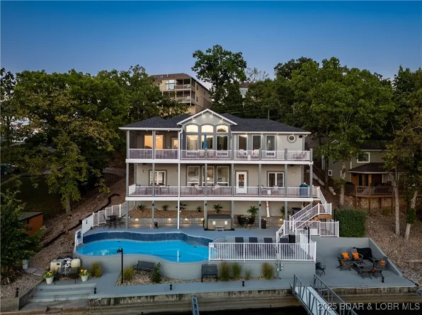 415 Gardenia Cir, Sunrise Beach, MO 65079