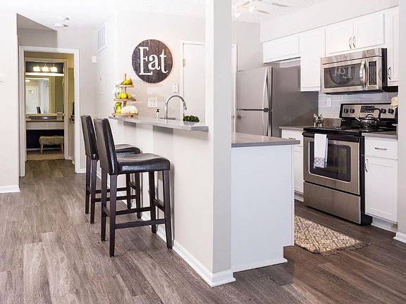 3rd image of 1373 Ivy Ln #49-202