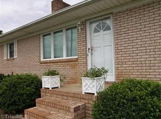 3915 Lenora Dr, Winston Salem, NC 27107