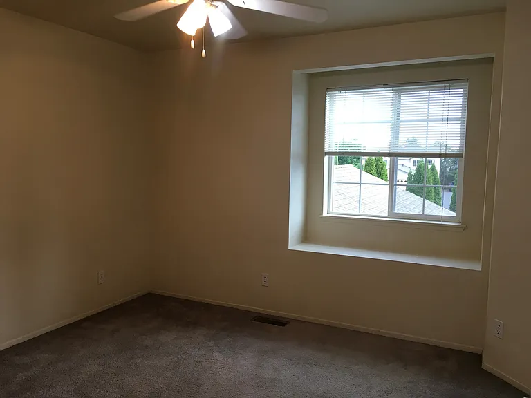 1989 NE Zachary Ct #2 — Photo 8