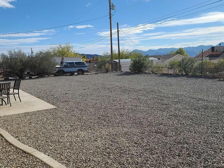 415 Corvair Dr — Photo 49