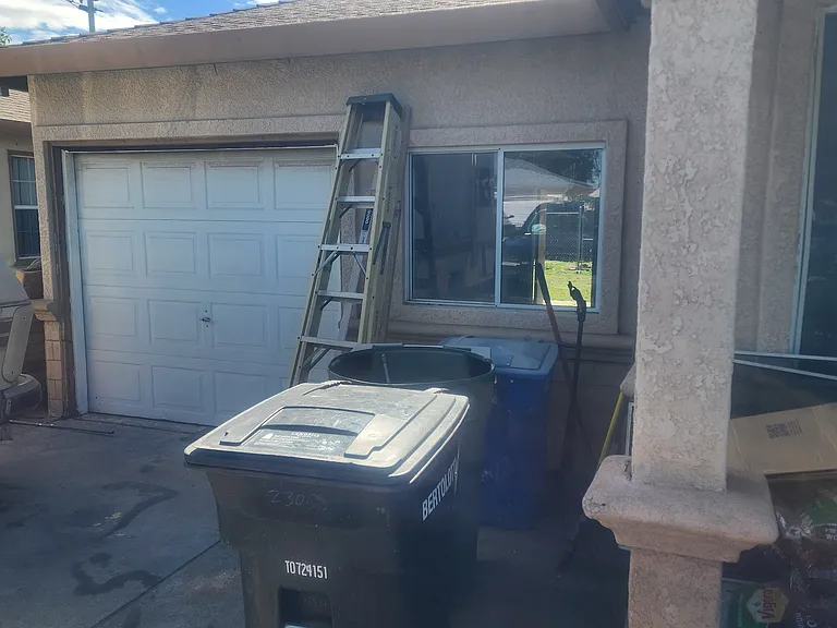 2305 Joy Ave — Photo 5