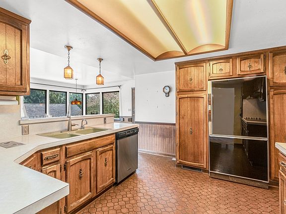 4th image of 145 SW 166th Pl