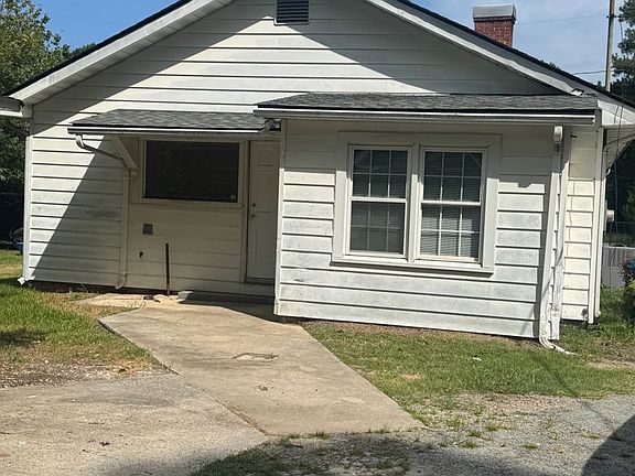 4th image of 2612 Rochelle St