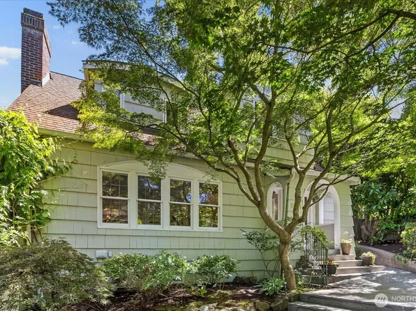 2051 Interlaken Place E, Seattle, WA 98112