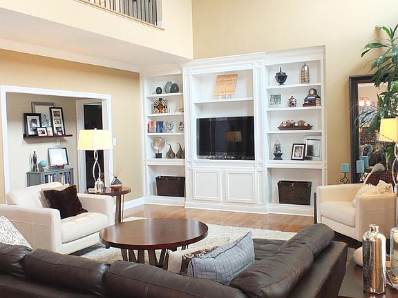 4th image of 217 Mallory Meadow Way
