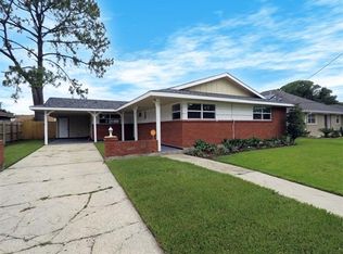 4668 Camelot Dr, New Orleans, LA 70127