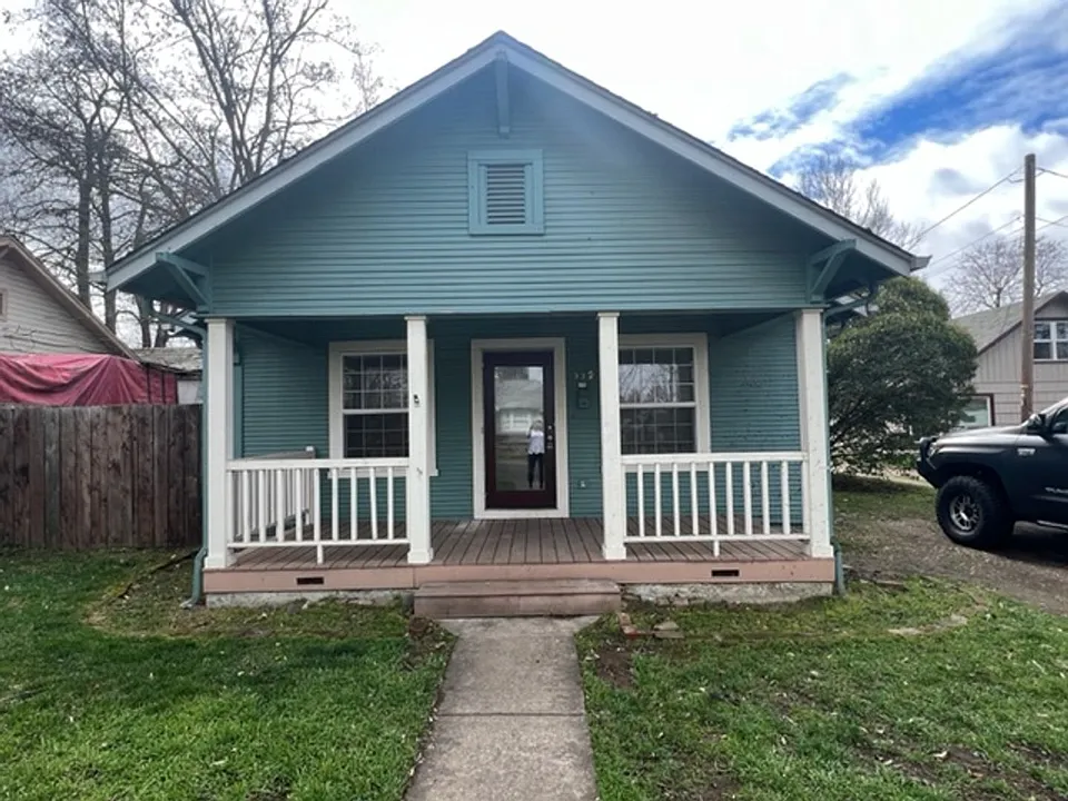 539 Palm St