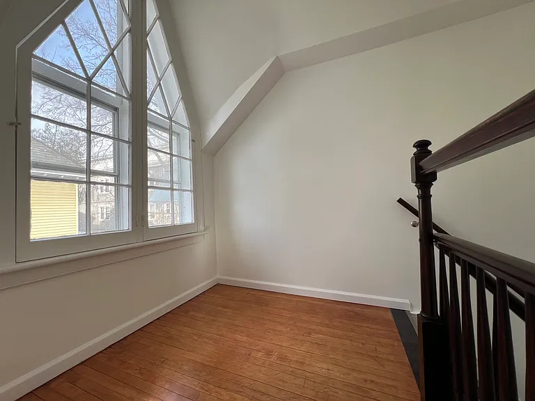 292 Pearl St #3 — Photo 15