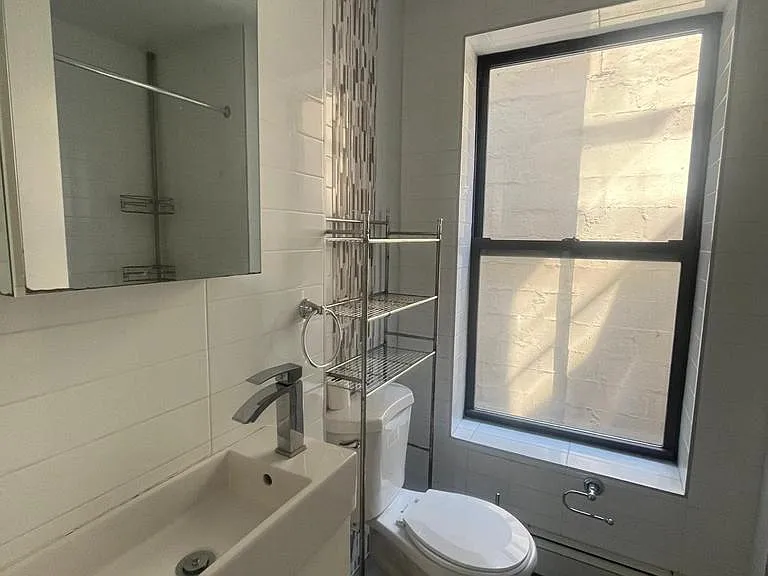 315 Alexander Ave #4F — Photo 11