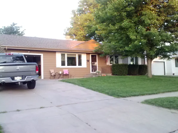 223 Wesgaye St, Gretna, NE 68028