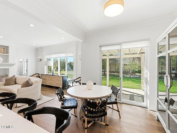 3rd image of 33 W Village Cir