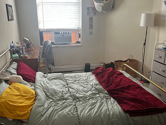 4th image of 1182 N Milwaukee Ave APT 2C
