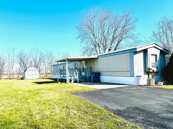 107 Apple Ln, Bourbonnais, IL 60914