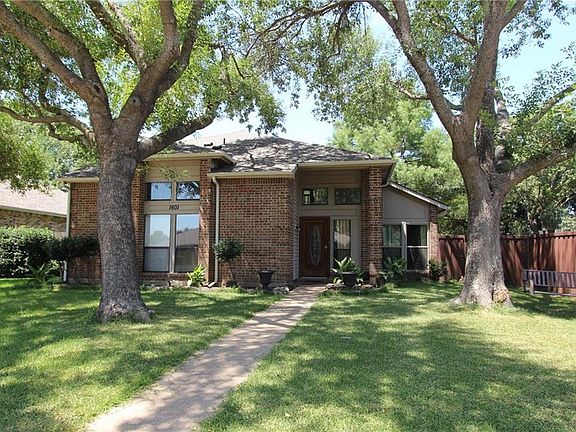 2nd image of 1601 Cayman Cir