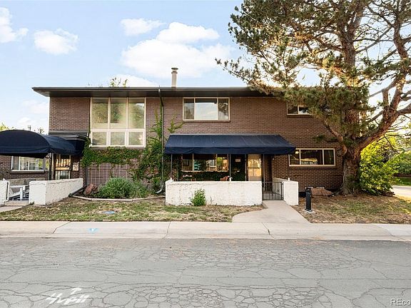 2nd image of 897 Glencoe Street #4