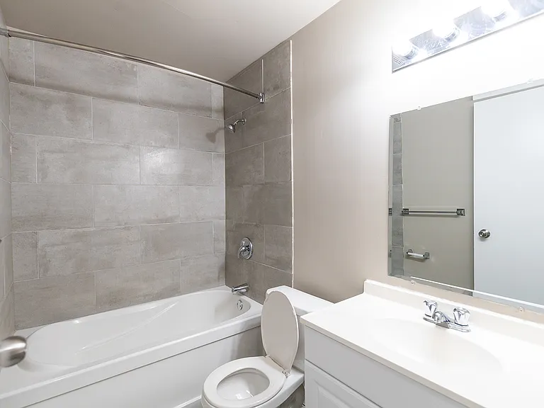 11611 Oakfield Dr SW — Photo 9
