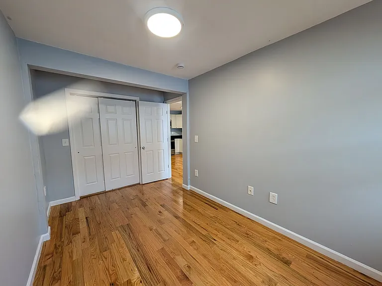 508 5th Ave — Photo 11