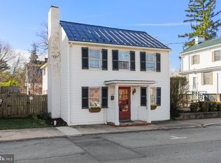 105 E Congress St, Charles Town, WV 25414