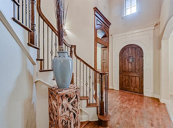 4th image of 408 Waterlane Dr