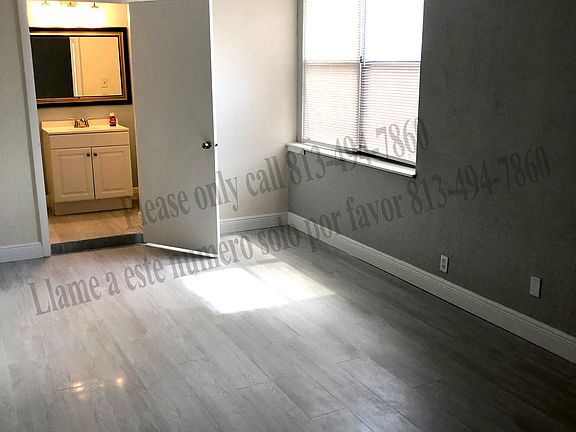 4th image of 2138 W Rambla St