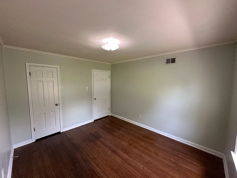 5138 Whitehall Ave — Photo 16