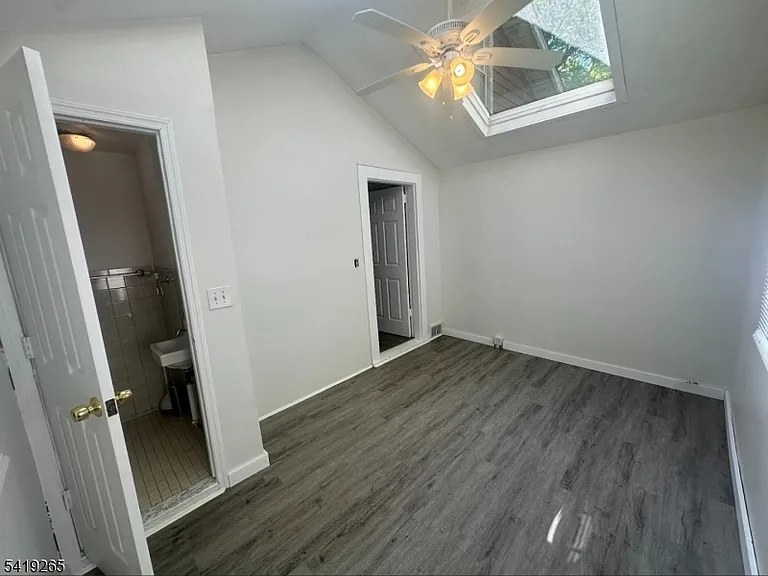 273 W Mount Pleasant Ave — Photo 12