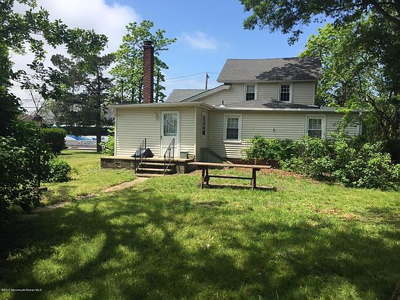 4th image of 80 Main St