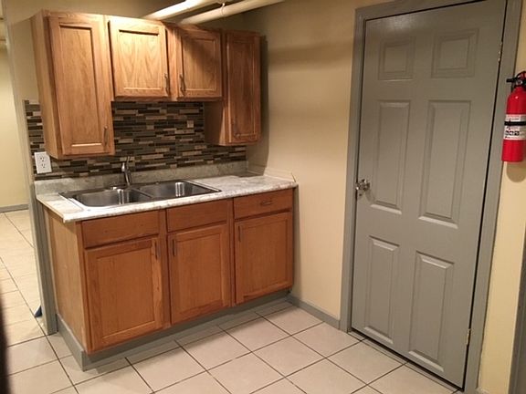 2nd image of 3530 S Wolcott Ave APT 4