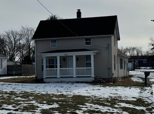 4225 E Cantrell St, Decatur, IL 62521