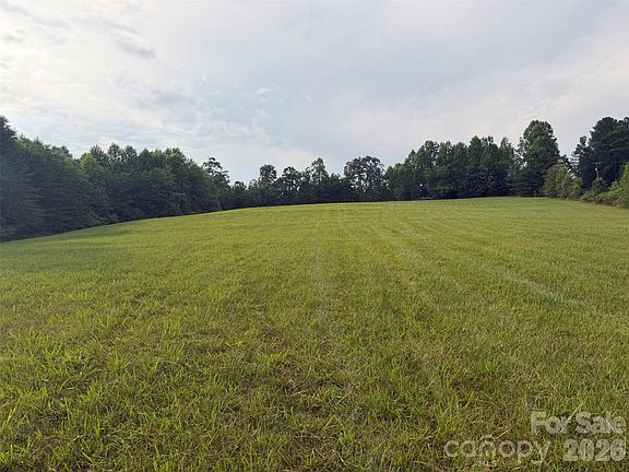 4th image of 6 Parker Padgett Rd