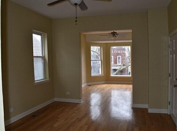 2nd image of 4950 W Ohio St #1
